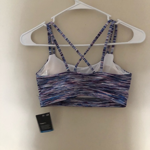 GAP FIT SPORTS BRA NWT - Picture 2 of 3